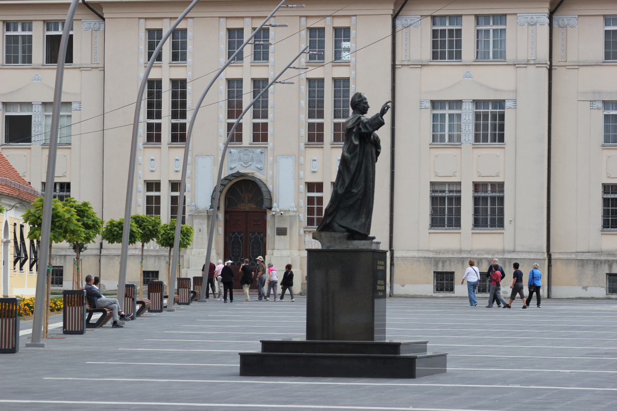 Bischof Strossmayer Denkmal