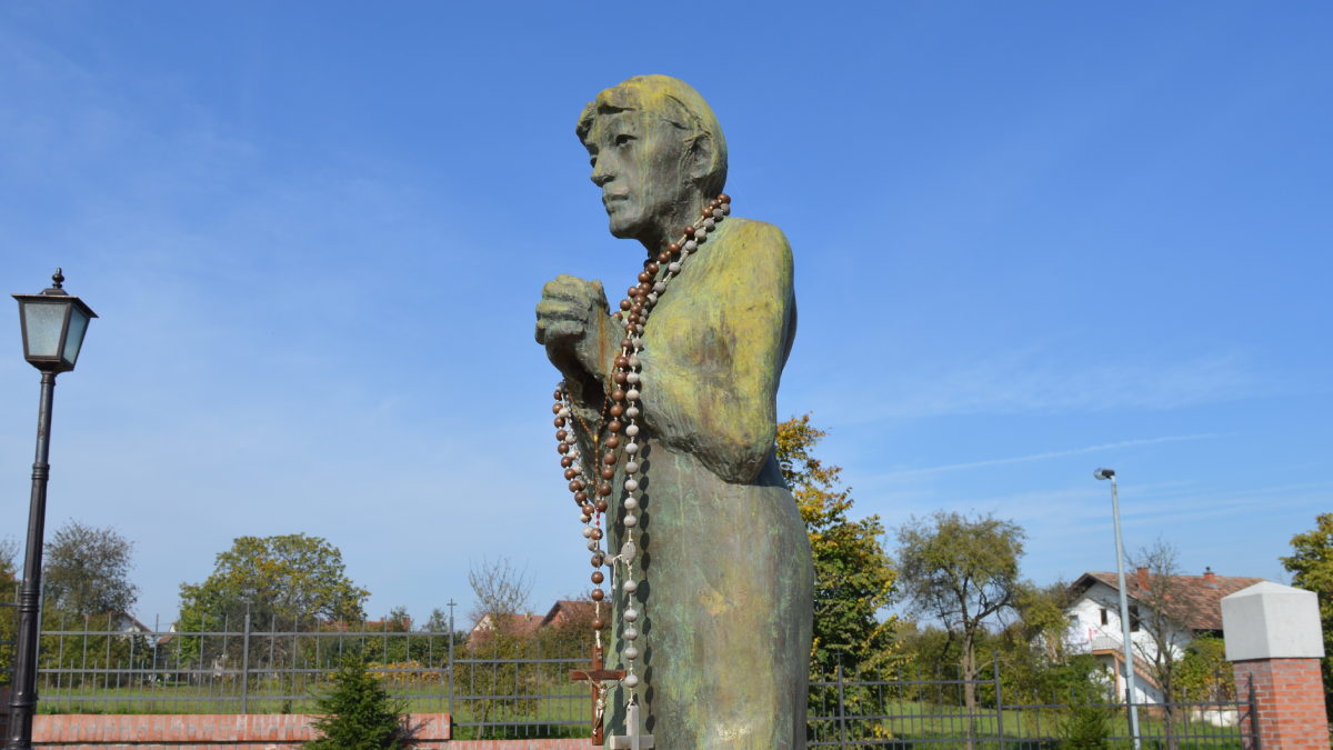 Slawonische Mutter Denkmal