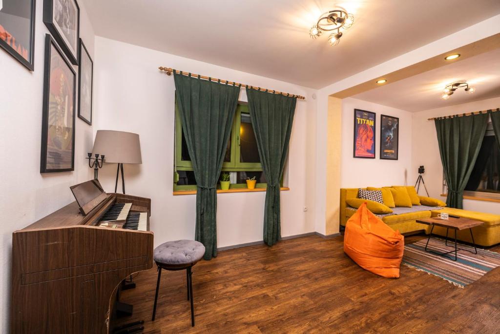 Ferienhaus Slomljena strijela, +385 (0) 95 538 56 10