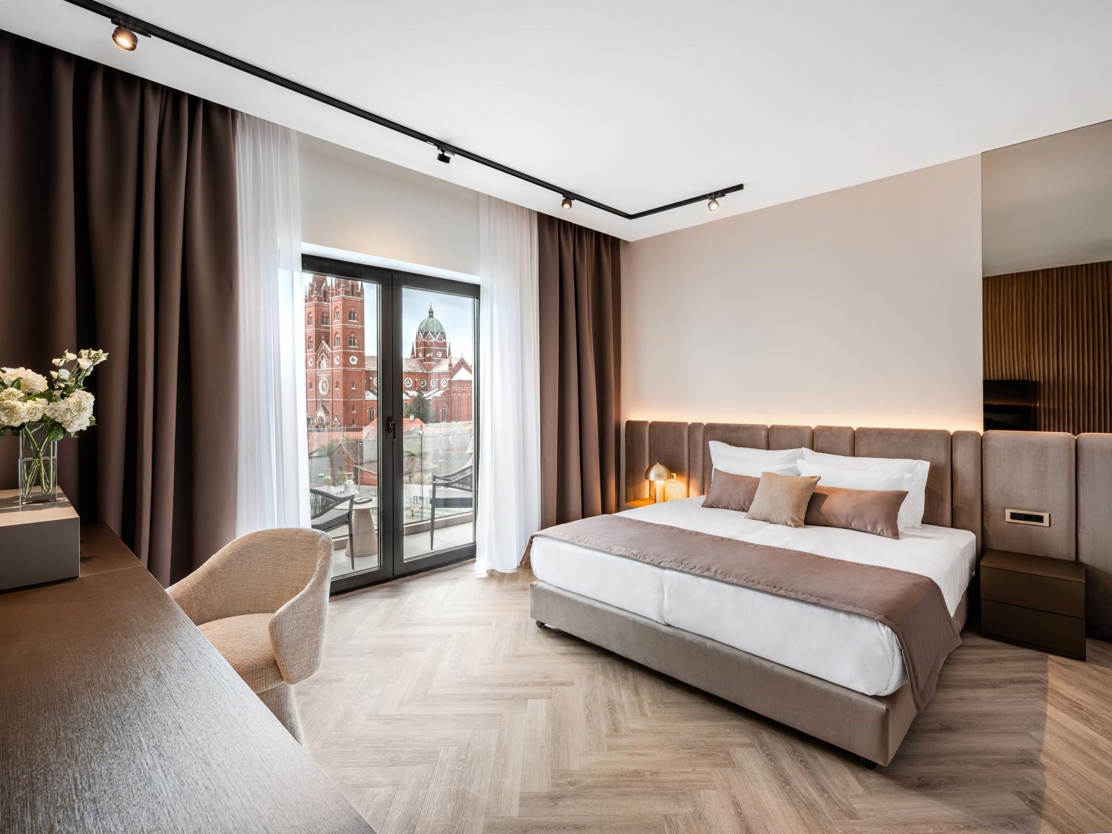 Boutique Hotel Diaco, +385 (0) 31 659 756