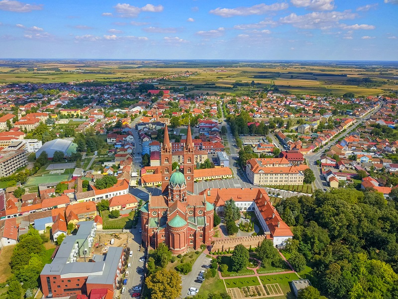 Hrvatska turistička zajednica za projekte Turističkoj zajednici grada Đakova dodijelila je 113.873,50 eura